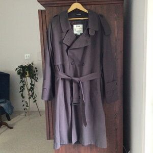 Men’s London Fog lined rain coat